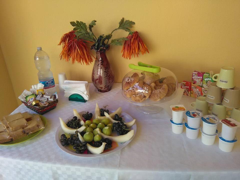 La Casa Gialla Trabia Buitenkant foto