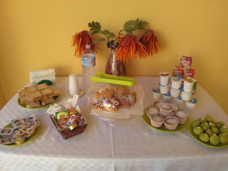 La Casa Gialla Trabia Buitenkant foto